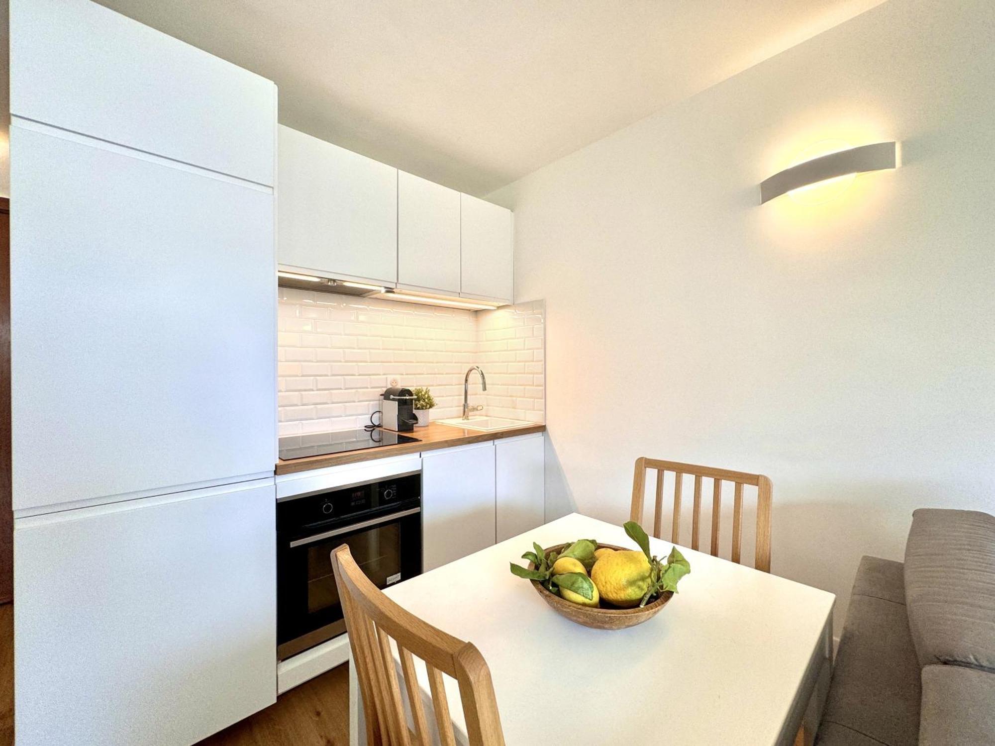 Charming 2-rooms - Walk To Beach, Near Monaco & Menton