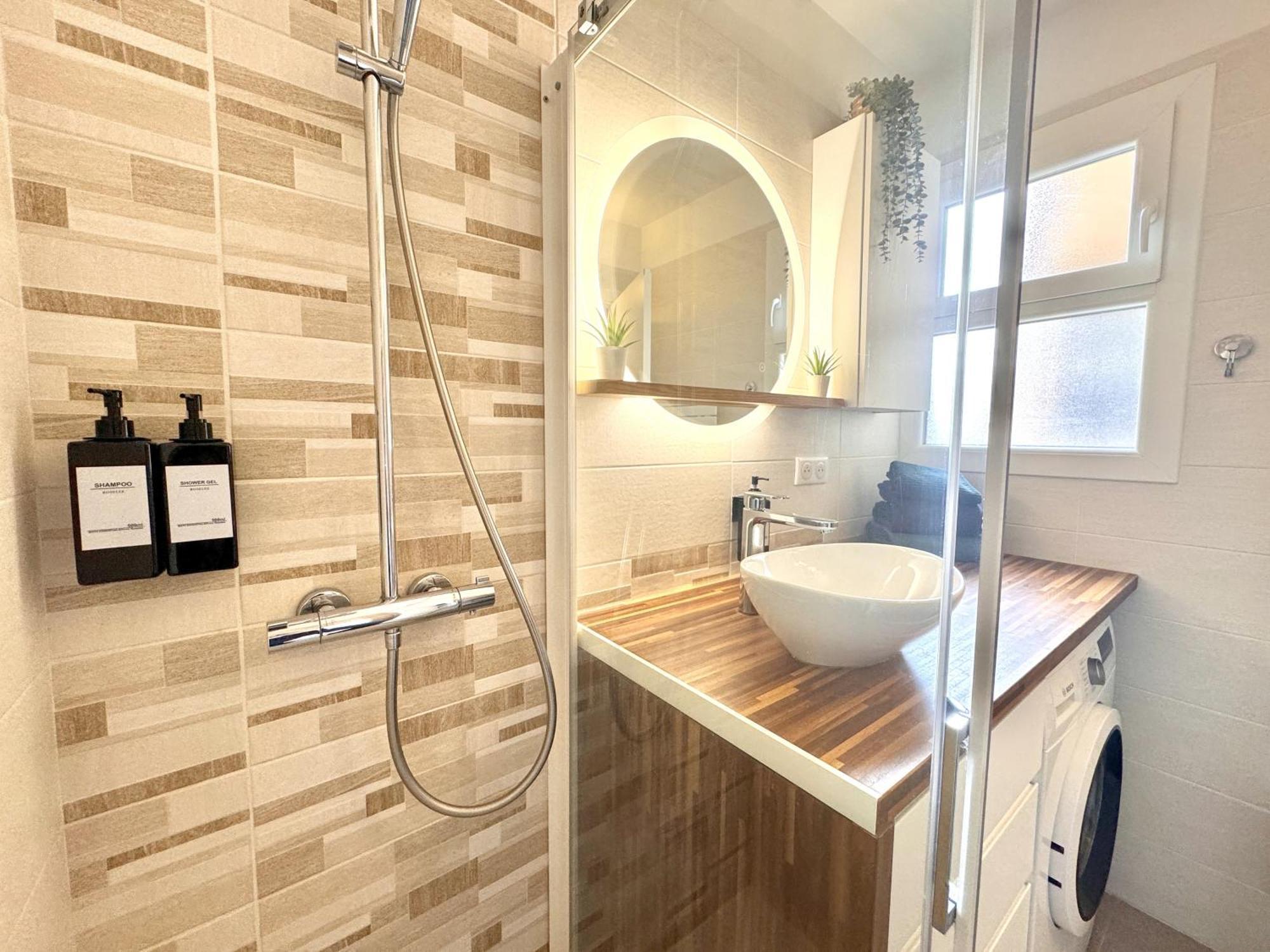 Appartement Charming 2-rooms - Walk To Beach, Near Monaco & Menton