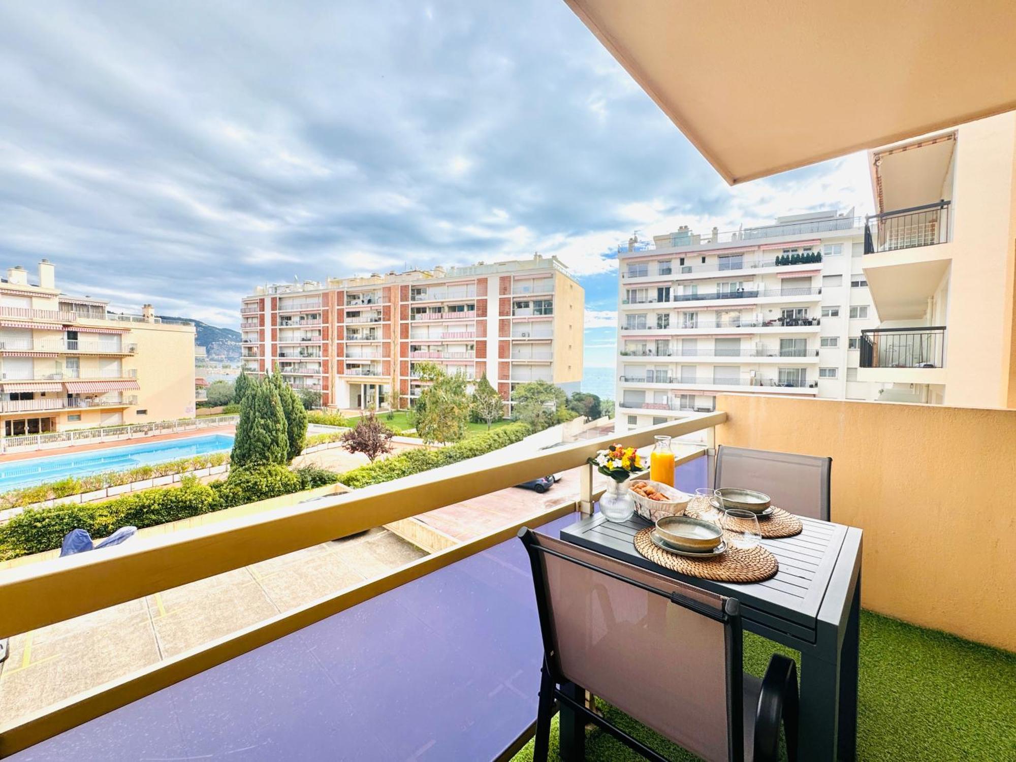 Appartement Charming 2-rooms - Walk To Beach, Near Monaco & Menton *